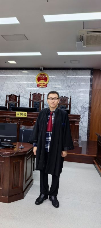 北京处理人员职务犯罪的律师刘伟涛
