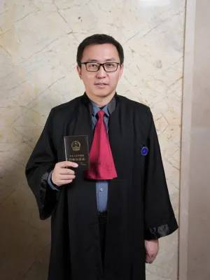 北京处理国企职务犯罪的律师刘伟涛